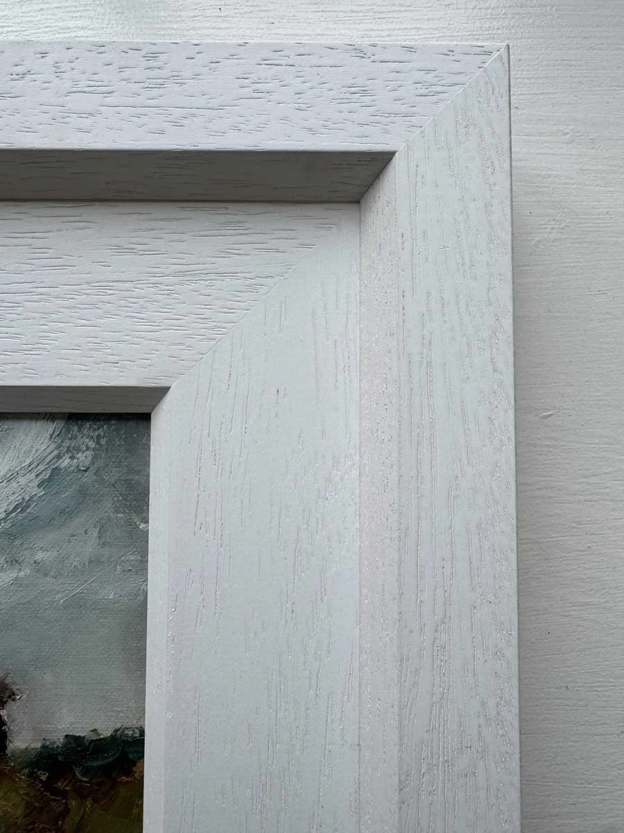 Minor imperfection in complimentary frame to be aware of